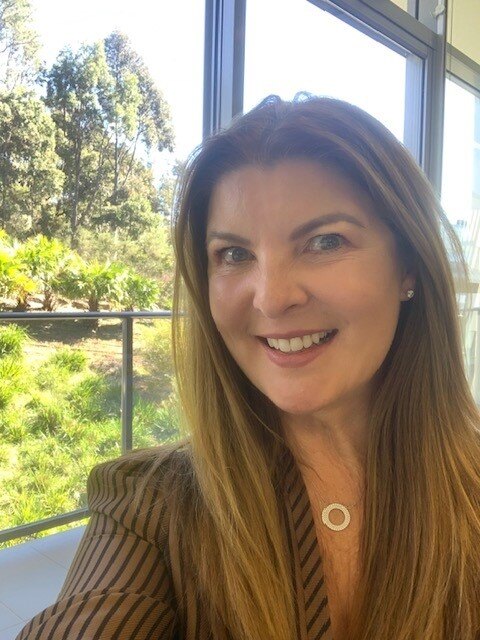 Lisa Macqueen on Celebrity Press with Amazon Best-Seller Book