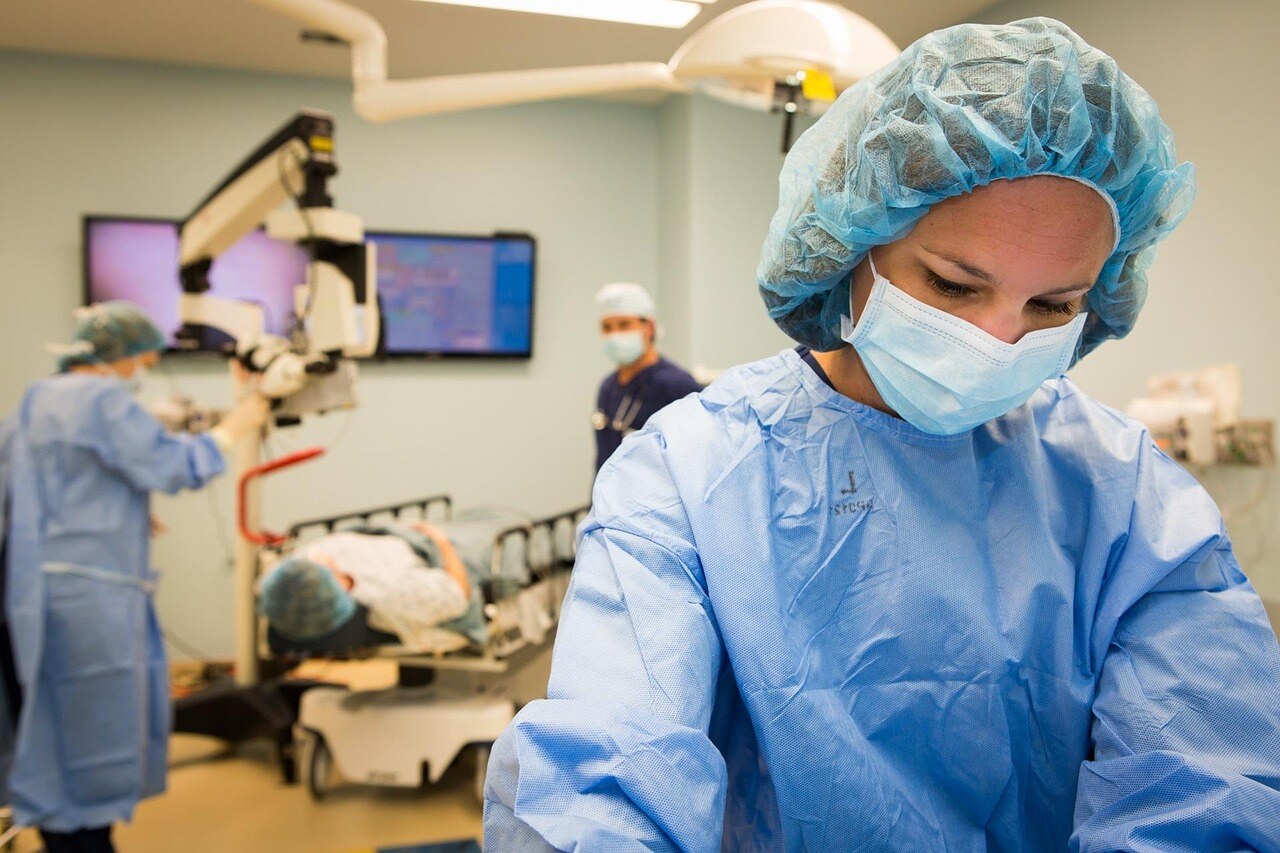 The Facility Manager’s Guide to Choosing the Right Cleaning Partner for Healthcare Environments