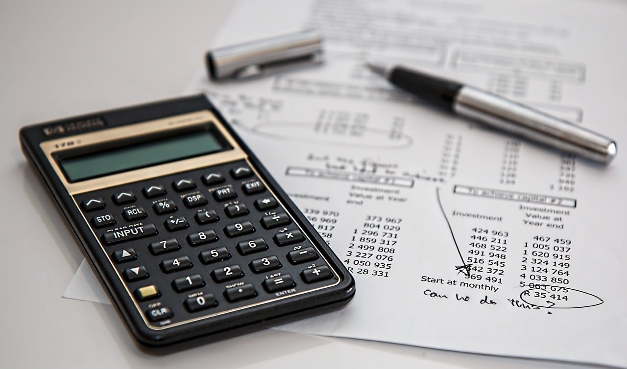 Why Insurance Matters When Hiring a Commercial Cleaning Company